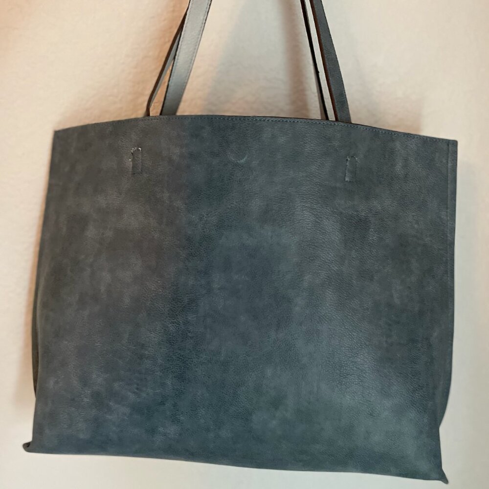 Street Level Colorblock Tote in Blue | Spacious with Removable Zip Pouch